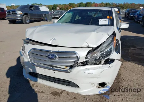 2016 Subaru Legacy 2.5I Premium из США, поврежденный, VIN 4S3BNBC69G3022710